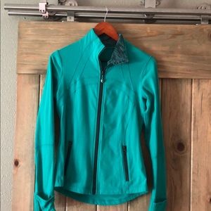 Lululemon define jacket size 8